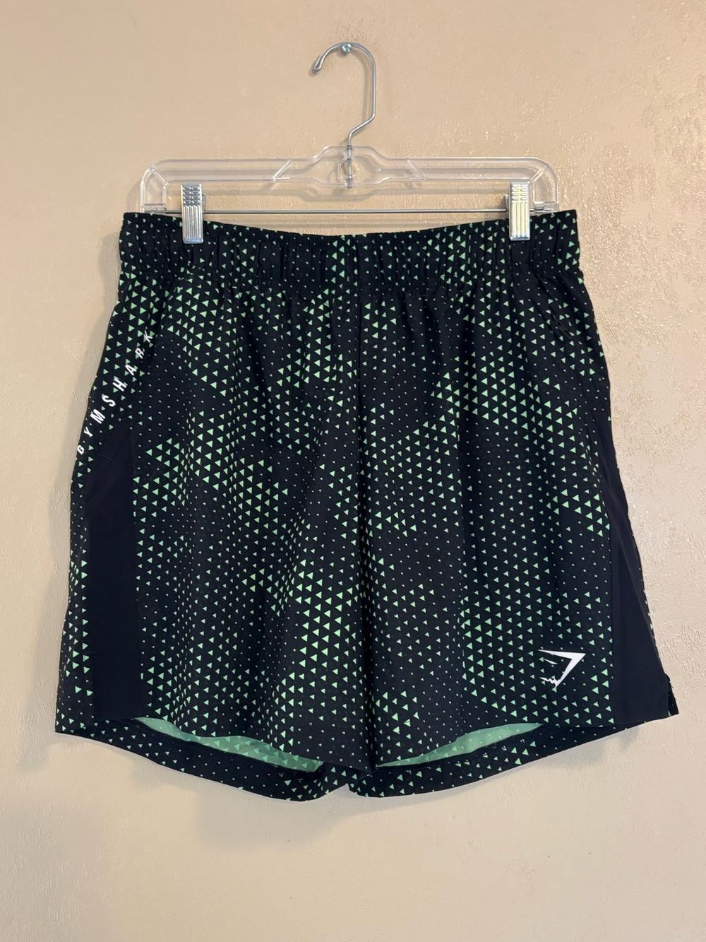 Gymshark men’s Sport Shorts sz L